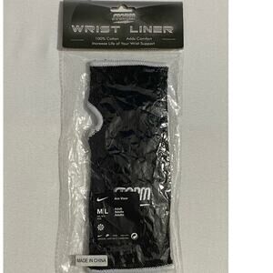 Nike Storm Wrist Support Liner Black Size Medium/Large Brand New Athletic